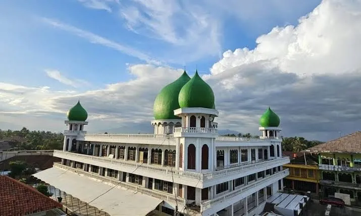 Miftahul Huda: Jantung Berdenyut di Tengah Kehidupan Cilacap